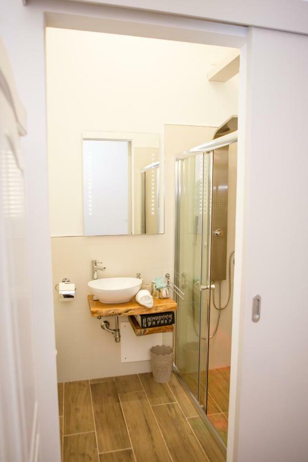 B&B Medali แวร์โนเล ภายนอก รูปภาพ